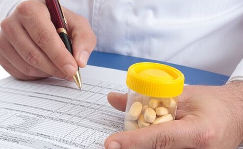 Il medico prescrive farmaci per la prostatite, foto 2