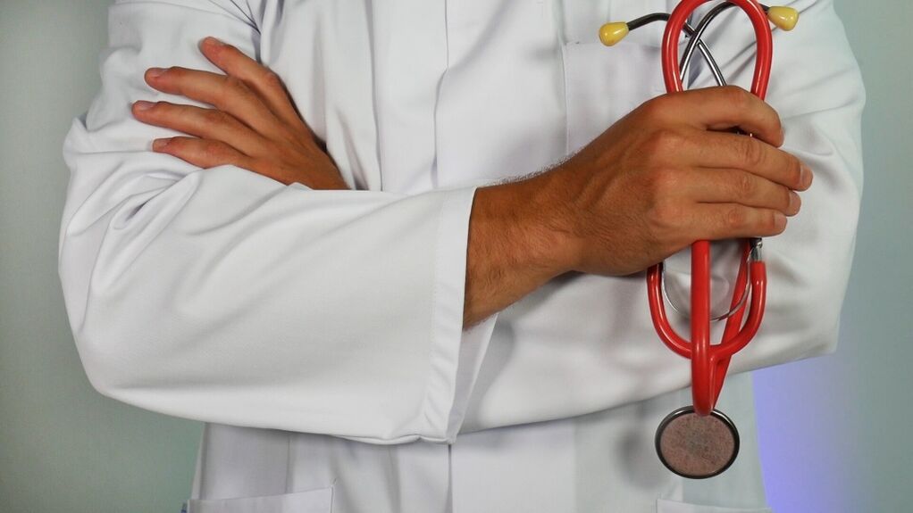 I sintomi della prostatite vengono diagnosticati da un medico