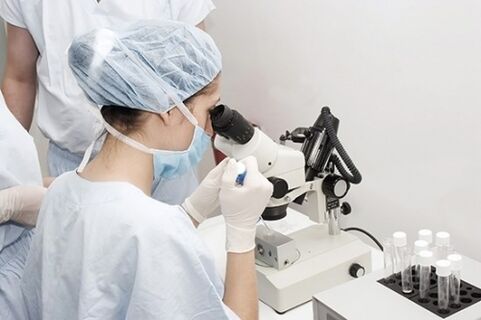 Eseguire la diagnostica armata di labol della prostatite